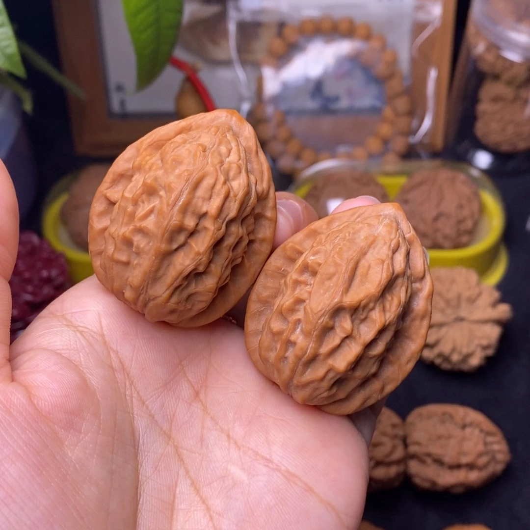 文玩核桃把件36大红袍