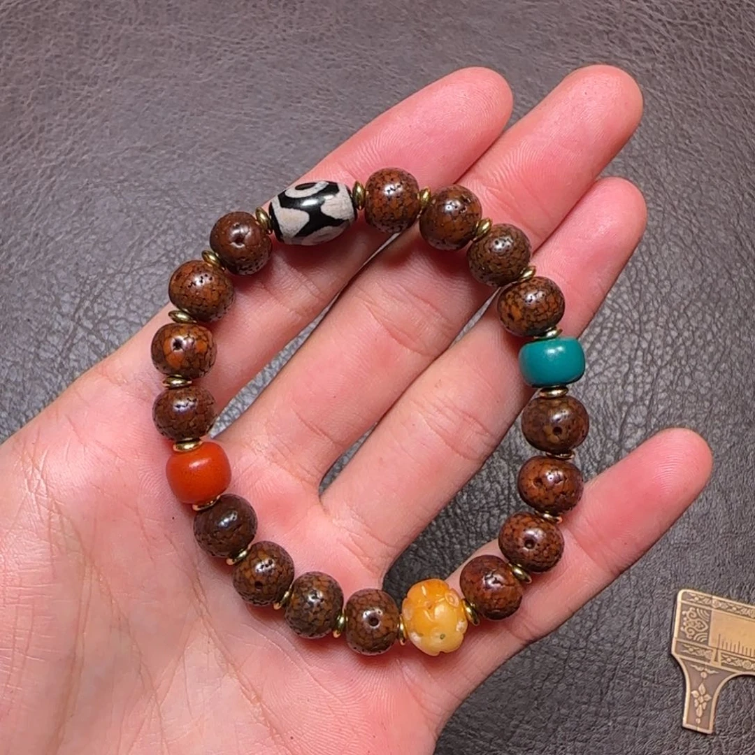 吊坠粉压象牙果?