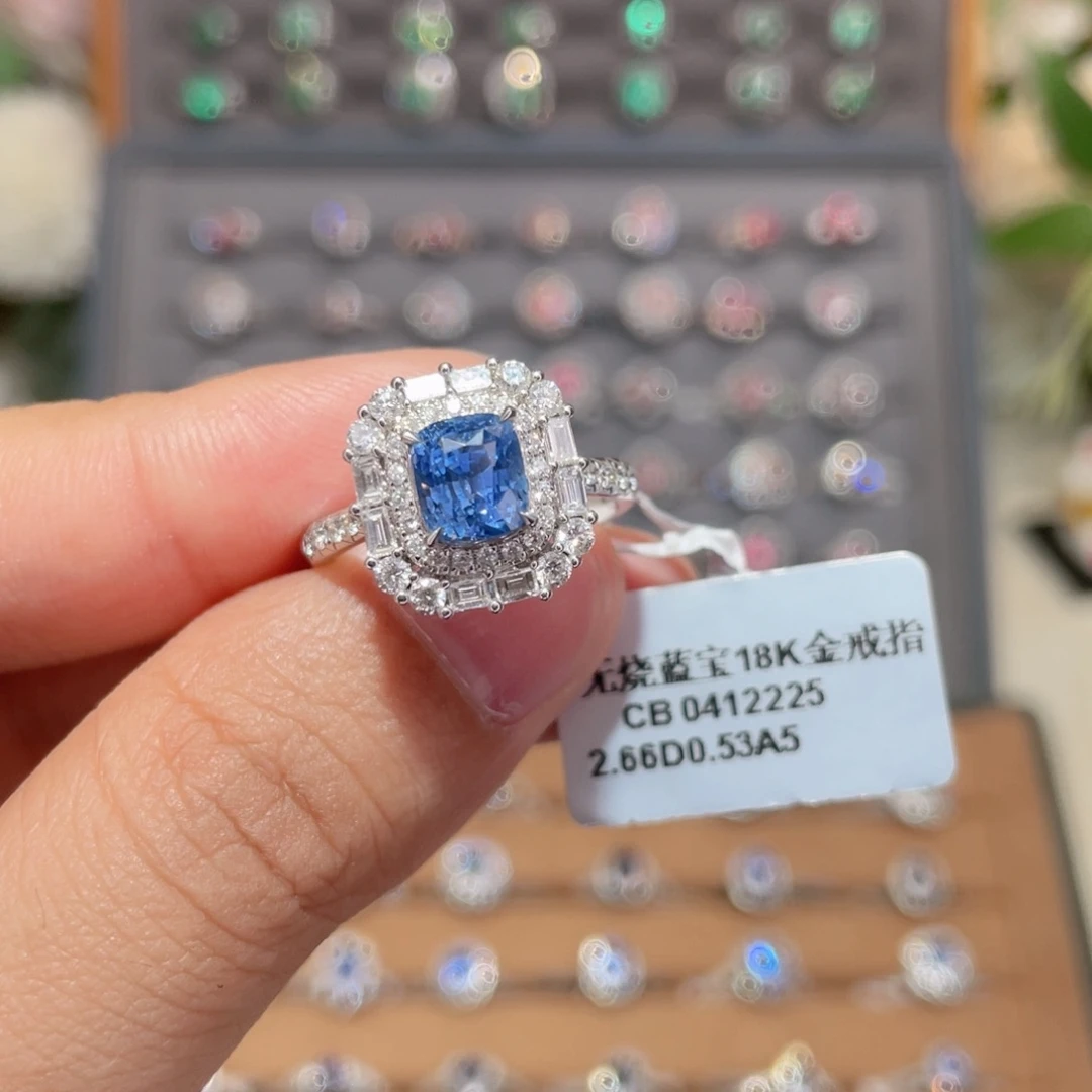 蓝宝石戒指18K金镶嵌2.66ct 无烧矢车菊 吉尔德