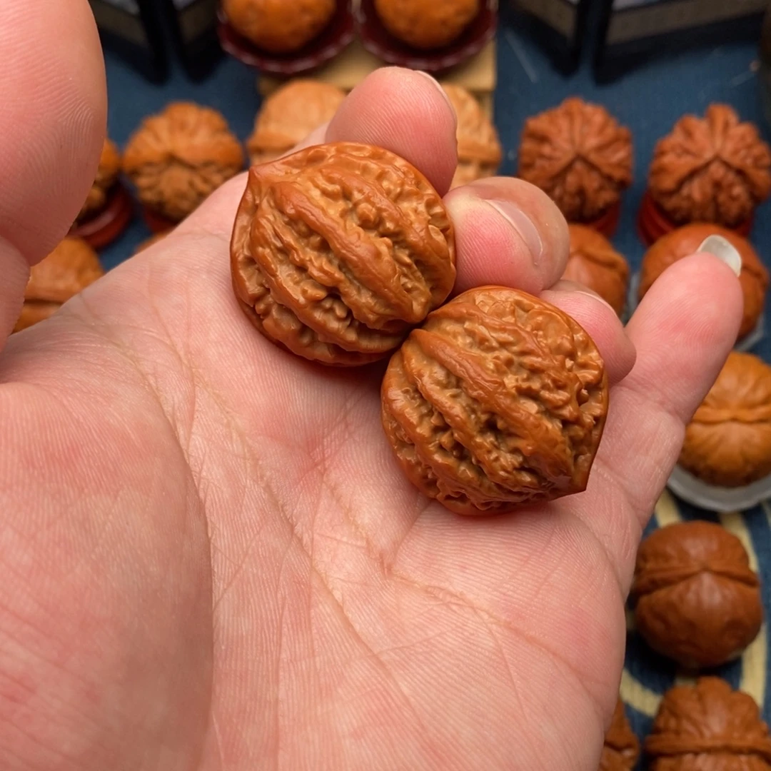 把件文玩核桃九龙筋