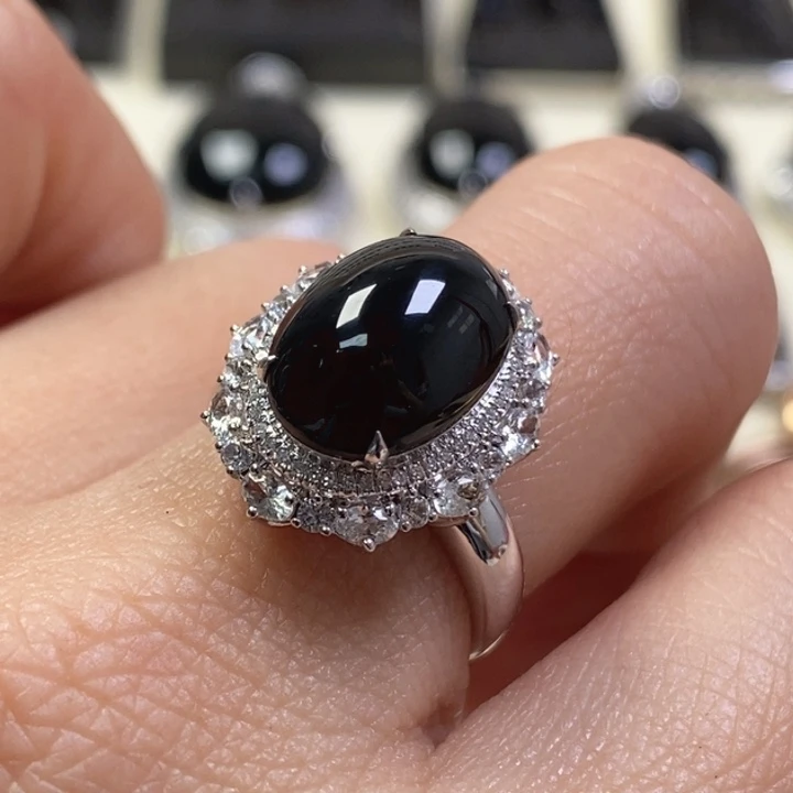 翡翠戒指18K金镶嵌缅甸天然翡翠墨翠