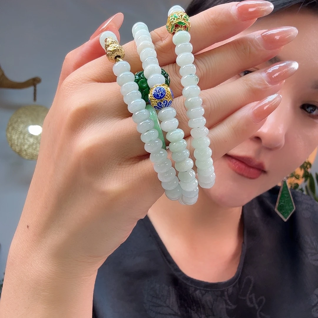 翡翠未镶嵌颈饰多样性选择一条