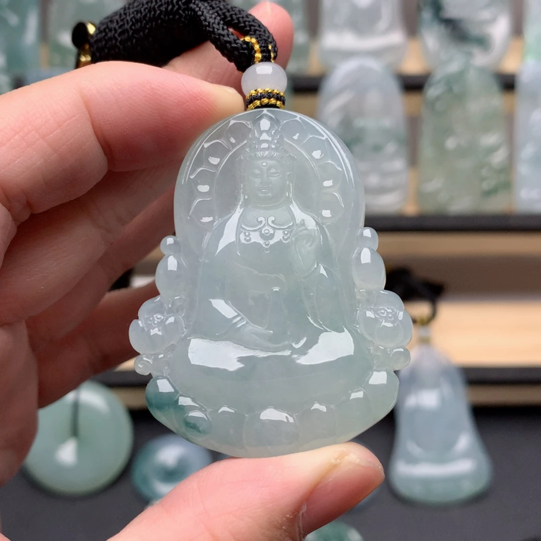 颈饰未镶嵌翡翠观音