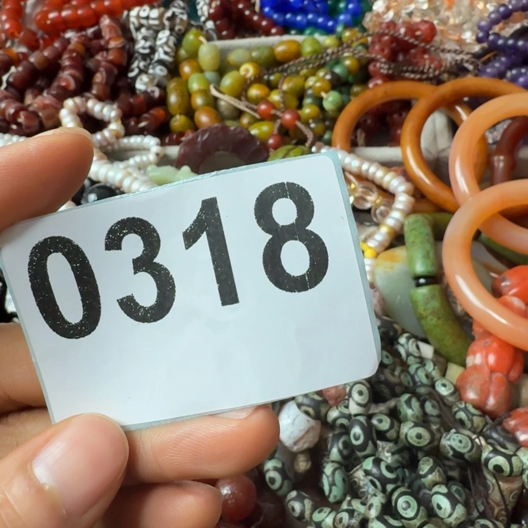 小***果玛瑙/玉髓未镶嵌颈饰