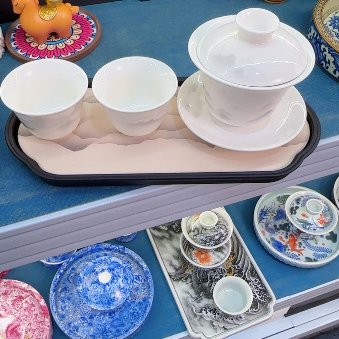 这些盖碗真好看！！！