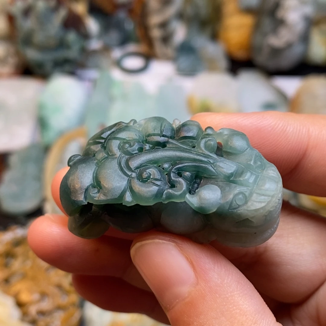 定制翡翠未镶嵌特色51