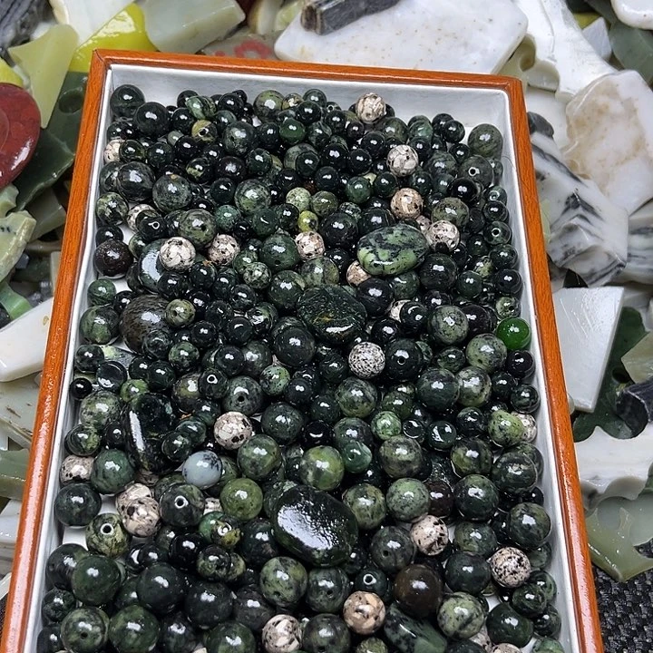 未镶嵌和田玉珠宝奇石