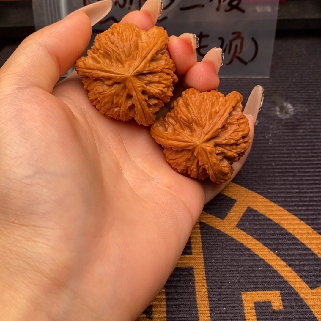 哈****吊坠文玩核桃白狮子