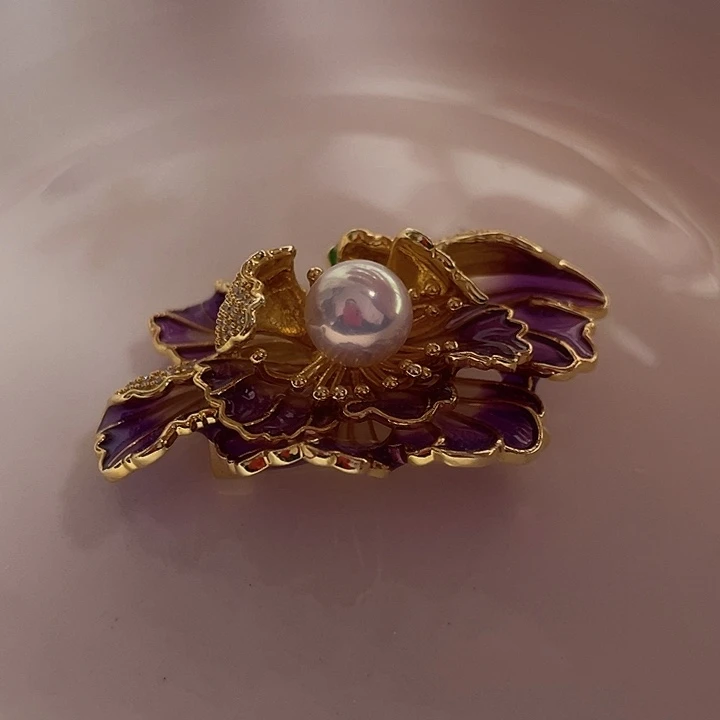 未镶嵌胸饰淡水珍珠