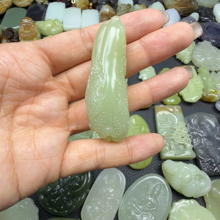 和田玉未镶嵌珠宝奇石