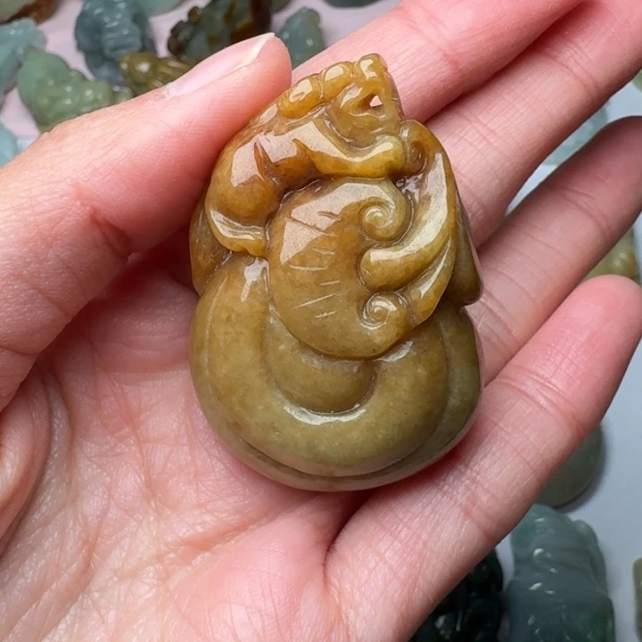 翡翠未镶嵌颈饰貔貅福袋钱袋子