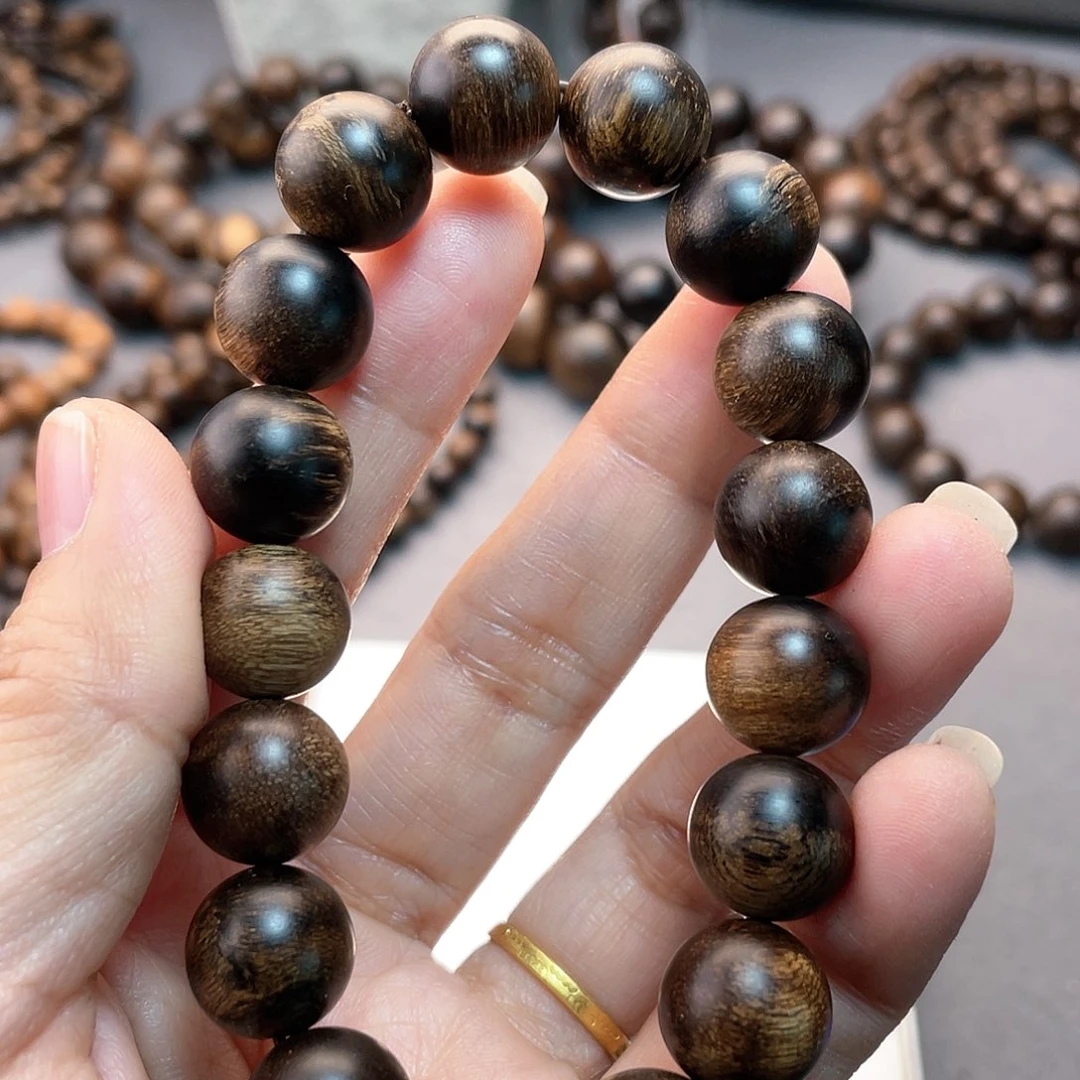 沉香手串白棋瘤疤1.2