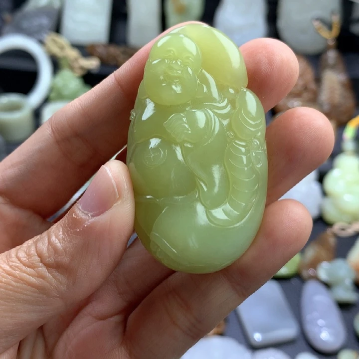 和田玉未镶嵌颈饰