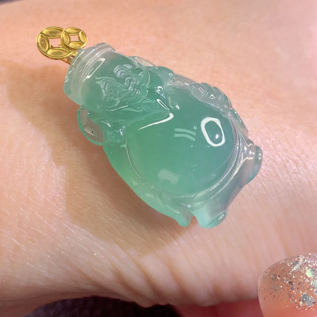 翡翠18K金镶嵌颈饰翡翠