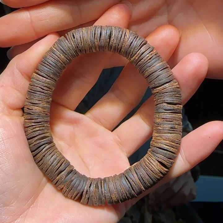 沉香手串海南老白棋沉水药片珠手串19.5克