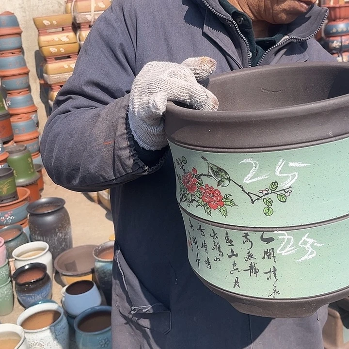 紫砂紫砂花盆和小