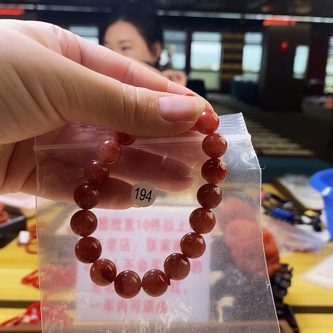 南红玛瑙未镶嵌手链