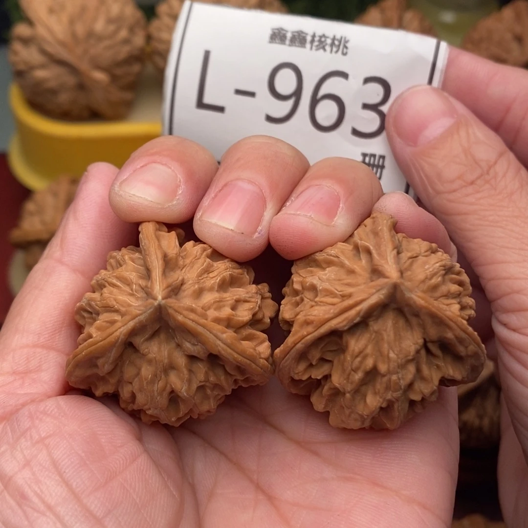 把件文玩核桃盘山奔35….