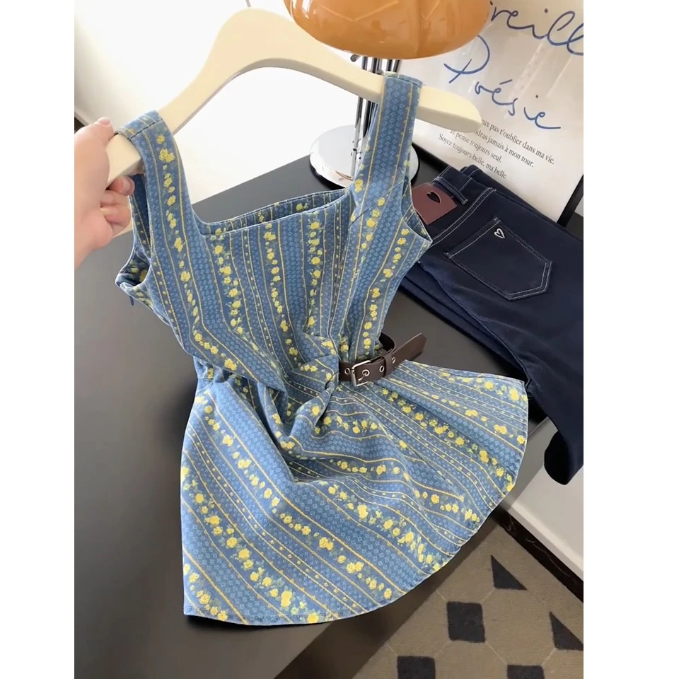 蓝色条纹碎花吊带背心女夏外穿露背法式独特无袖小上衣高级感2025