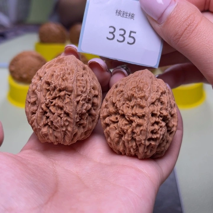 文玩核桃把件大蒜头37.335
