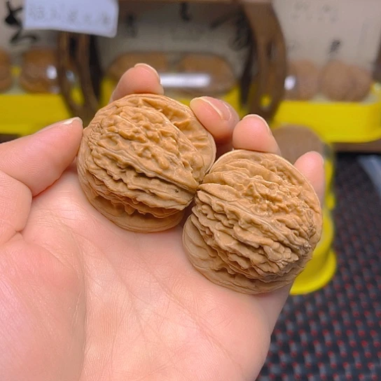 文玩核桃吊坠四座楼