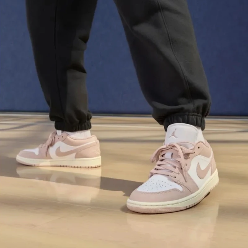 NIKE/耐克女子Jordan 1 Low 复古运动鞋刺绣板鞋DC0774162#AH