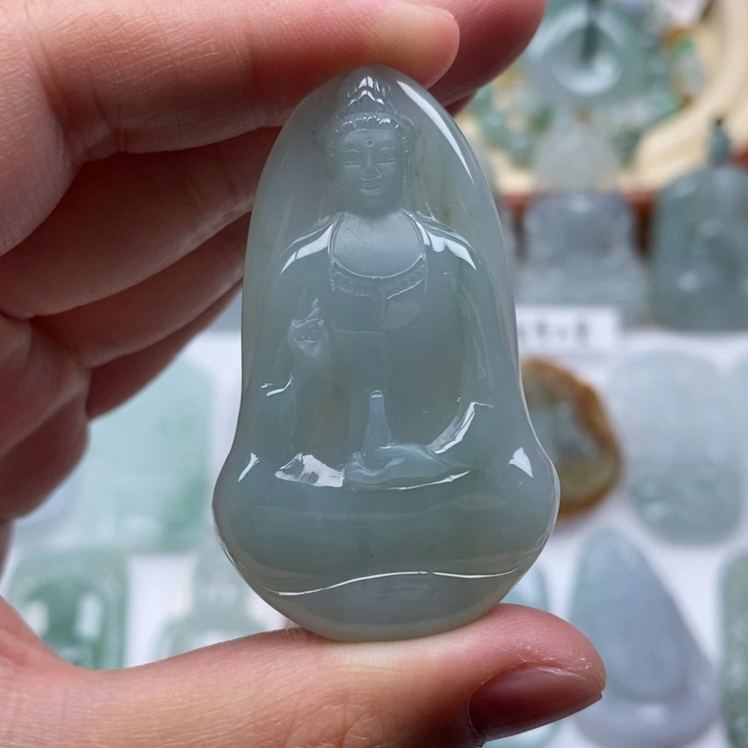 翡翠未镶嵌颈饰素衣