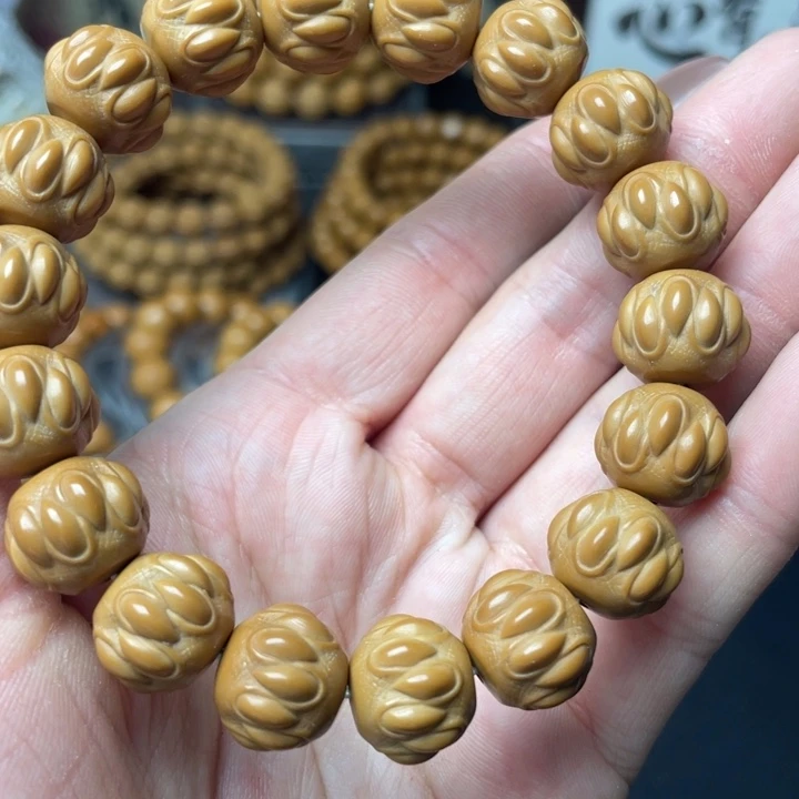 猴头核桃手串猴头