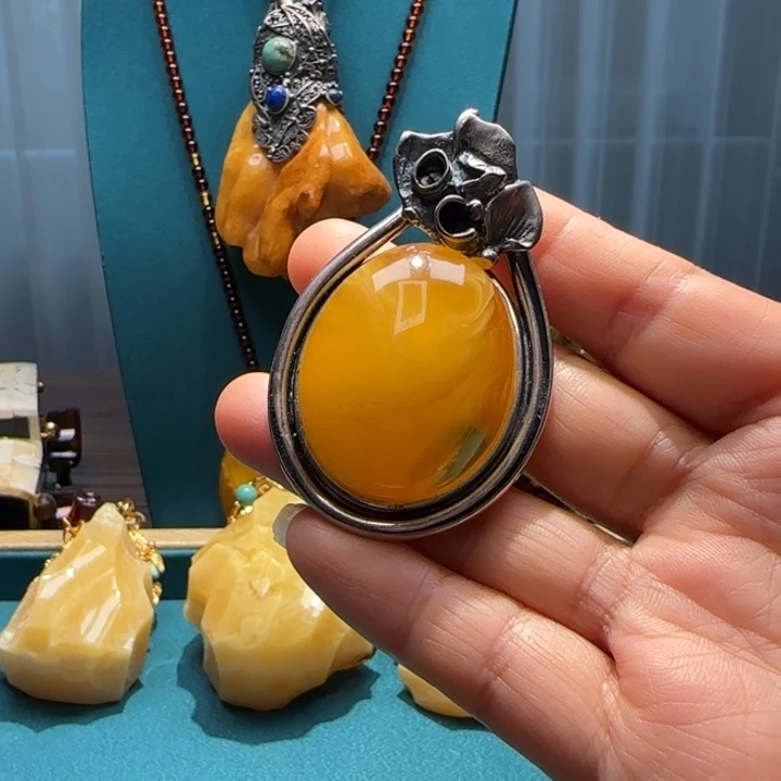 琥珀未镶嵌颈饰波兰设计款琥珀蜜蜡