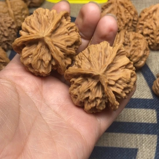吊坠文玩核桃秦王三棱