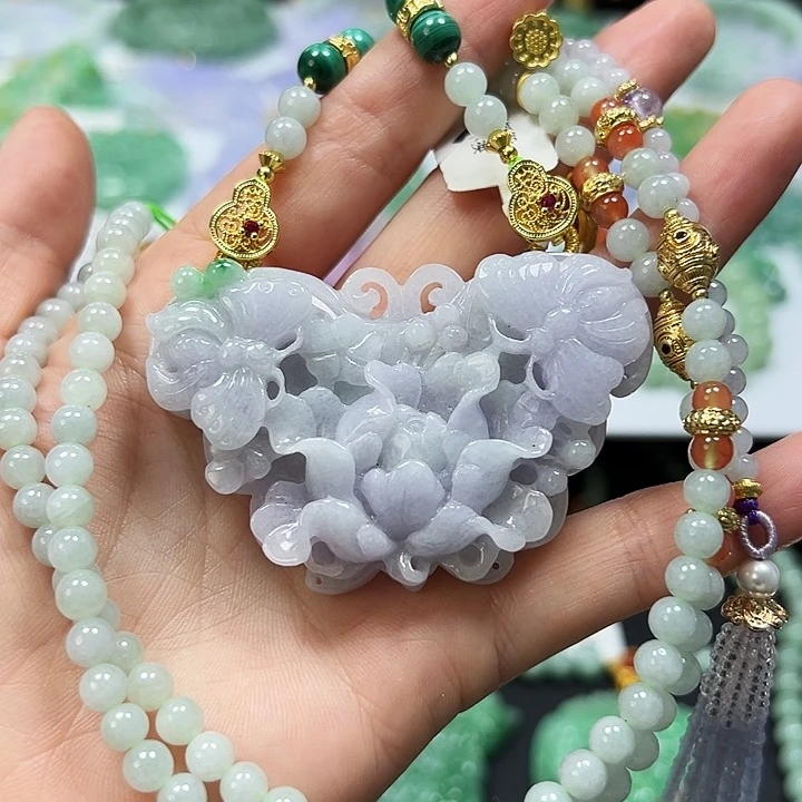 翡翠未镶嵌颈饰吊坠