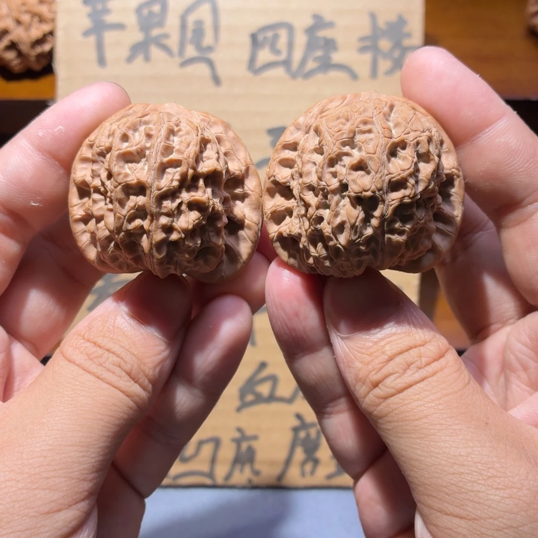 吊坠文玩核桃43+血麒麟原生态