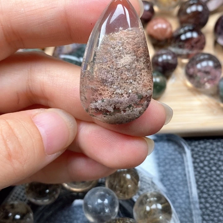 未镶嵌颈饰水晶水晶