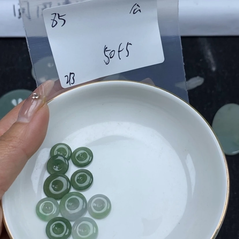【闪购商品】翡翠颈饰未镶嵌不