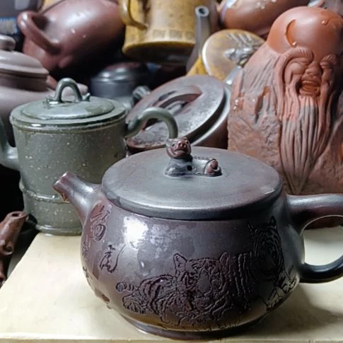 紫砂茶壶宜兴原矿鸪泥柴烧手工300cc。