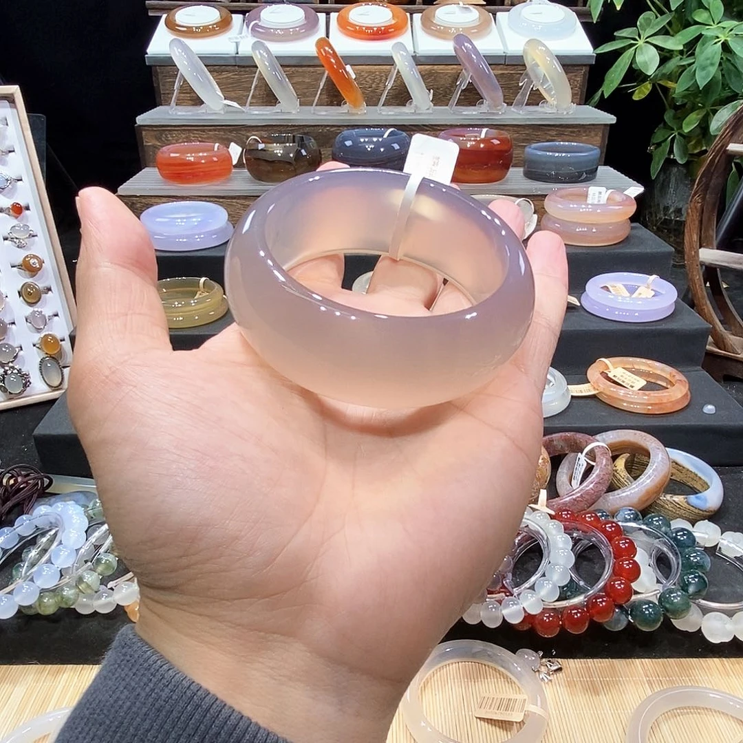啦***煜玛瑙/玉髓未镶嵌手镯