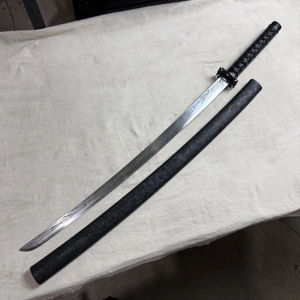 3726 龙泉昊天宝剑武士刀高锰钢包皮鞘未开刃