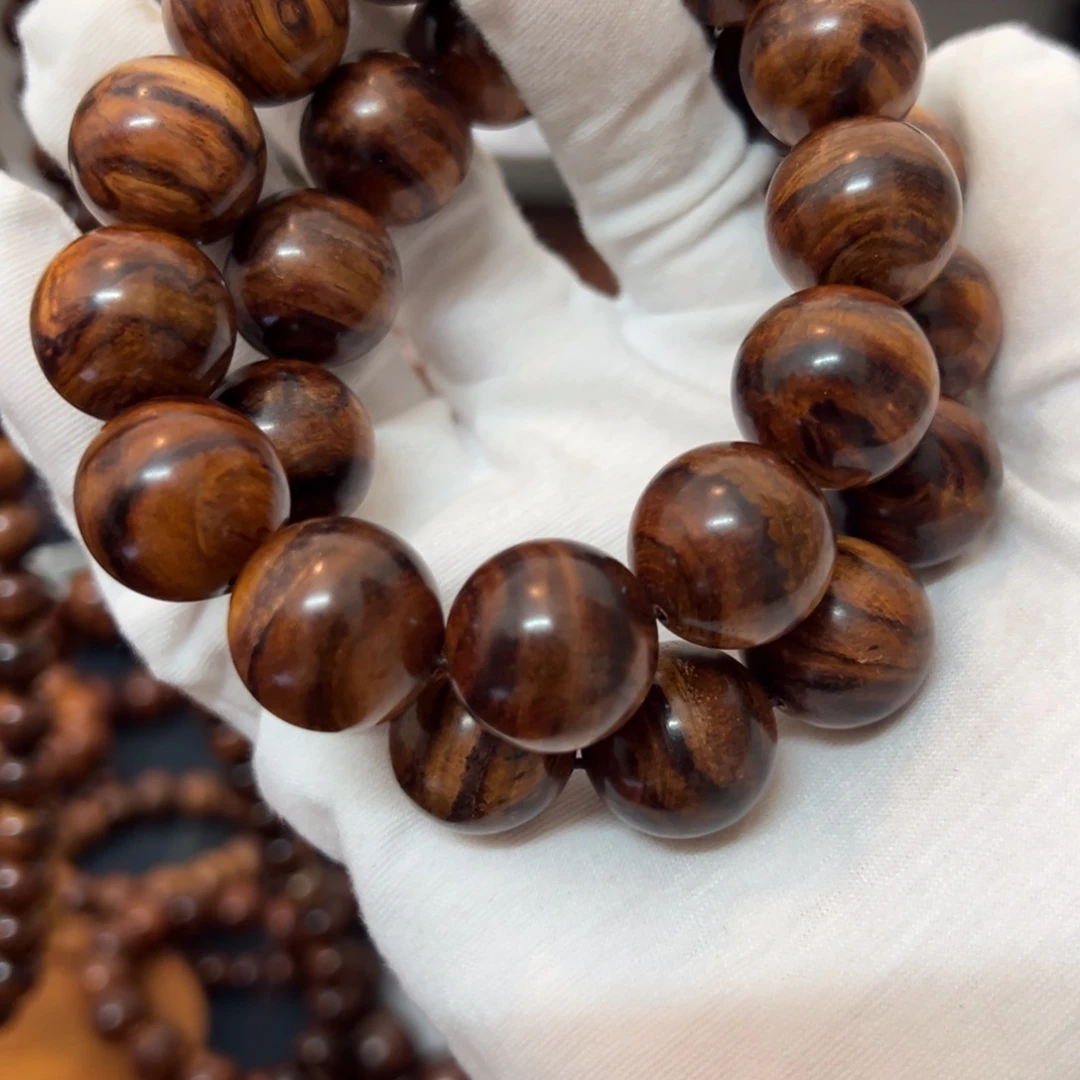 木质类海南黄花梨1.8手串