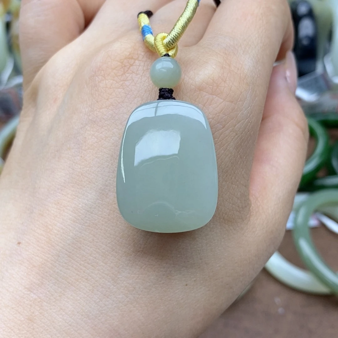 和田玉未镶嵌吊坠(不含链)小****