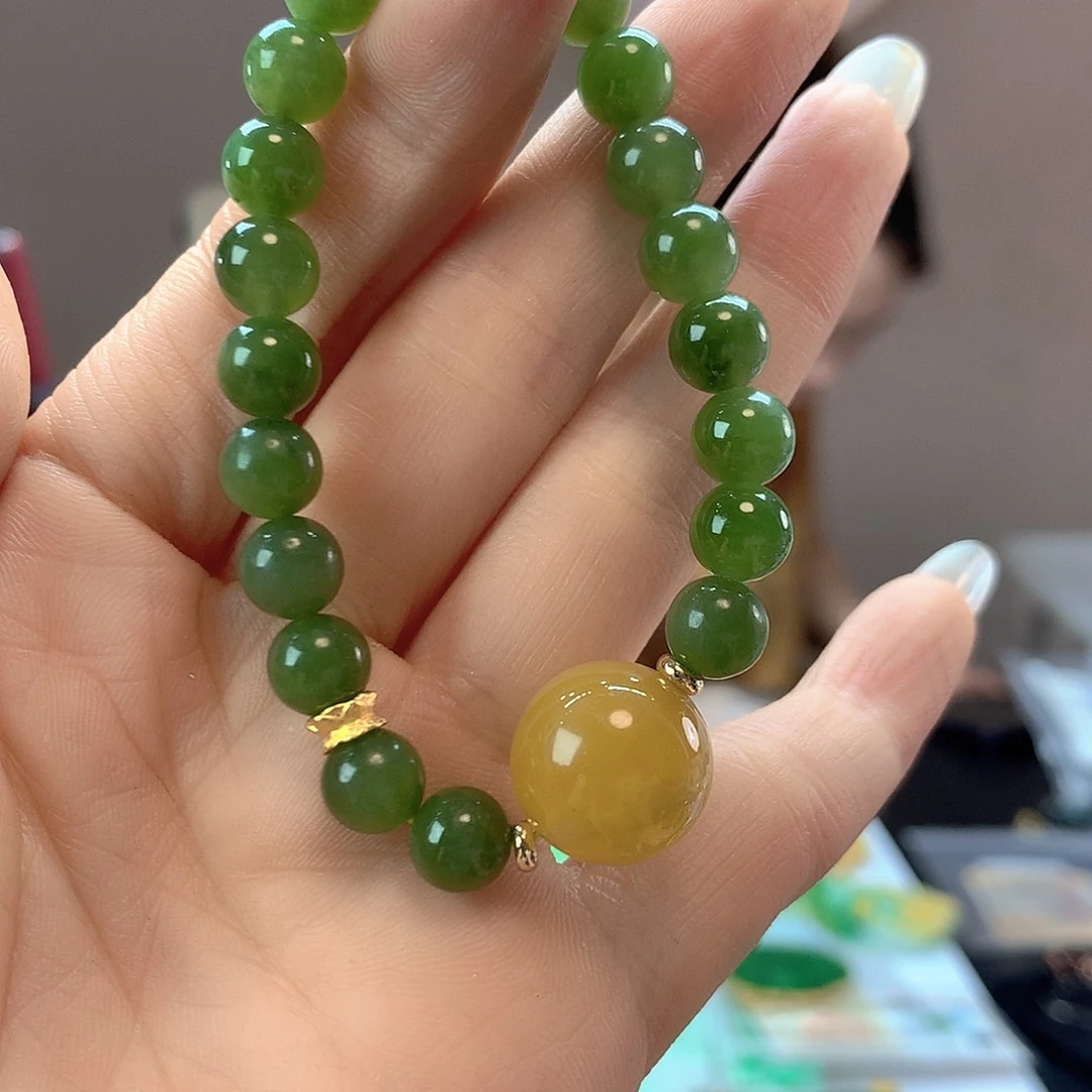 手链未镶嵌和田玉，