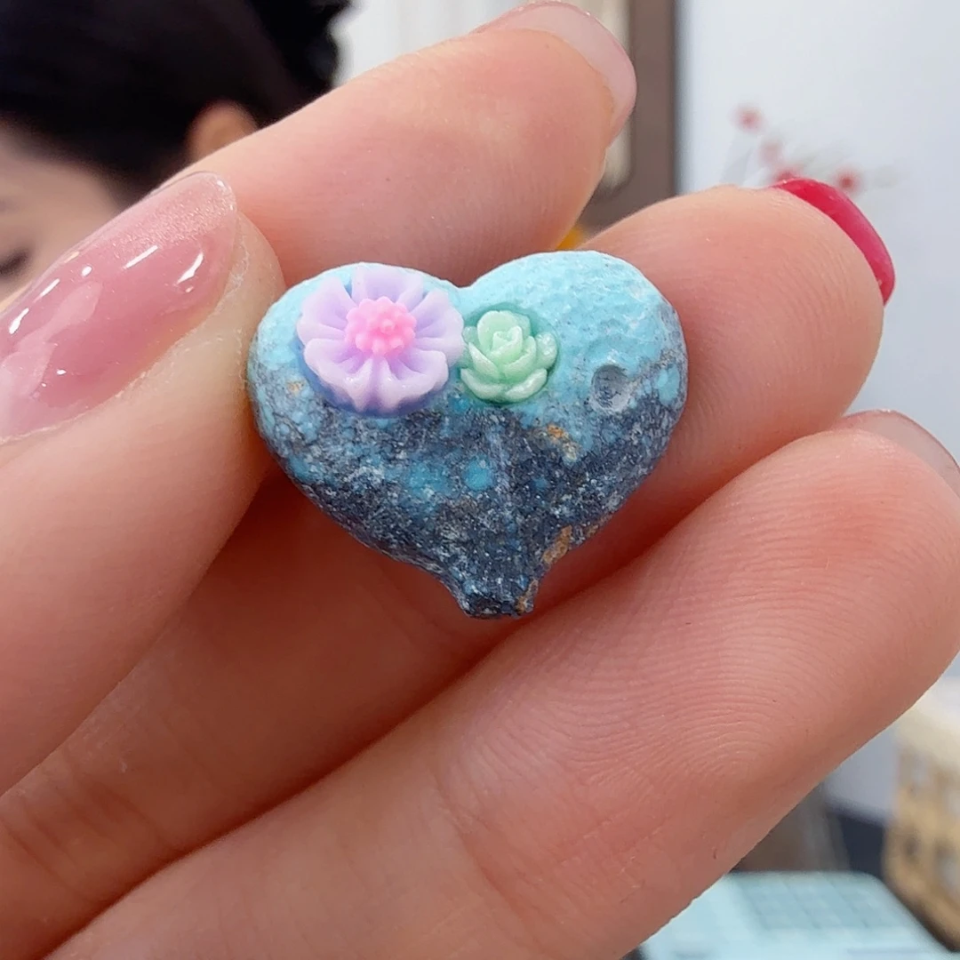 绿松石未镶嵌珠宝奇石