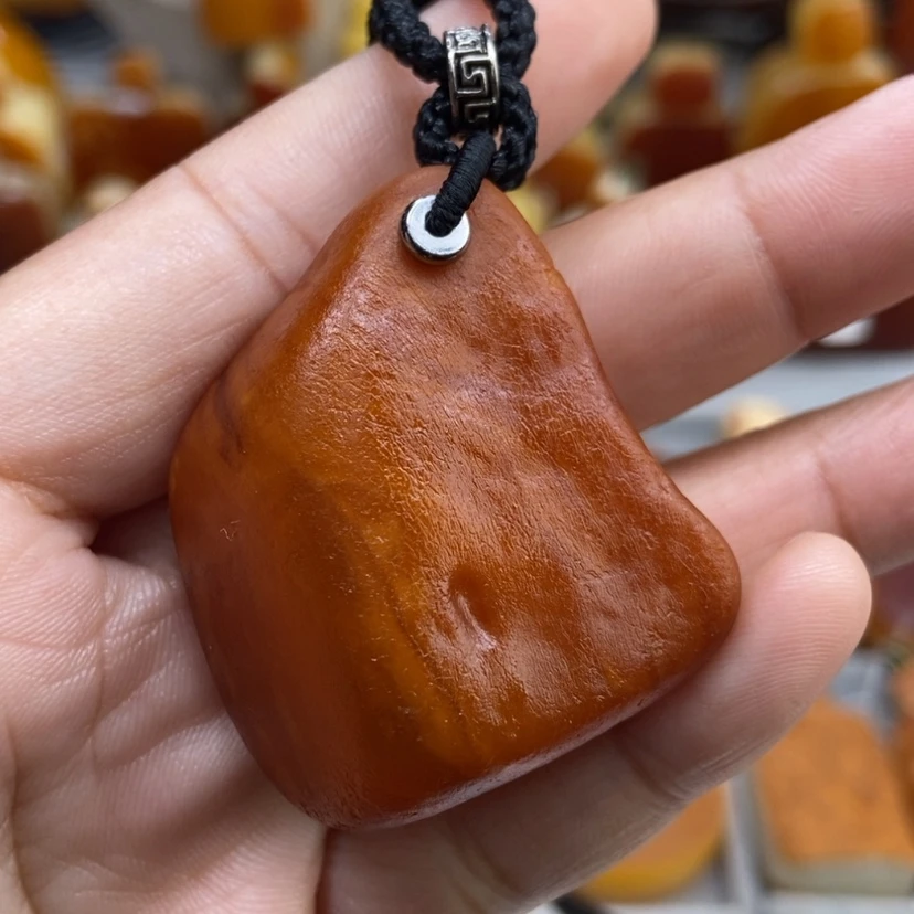 【闪购商品】琥珀颈饰未镶嵌
