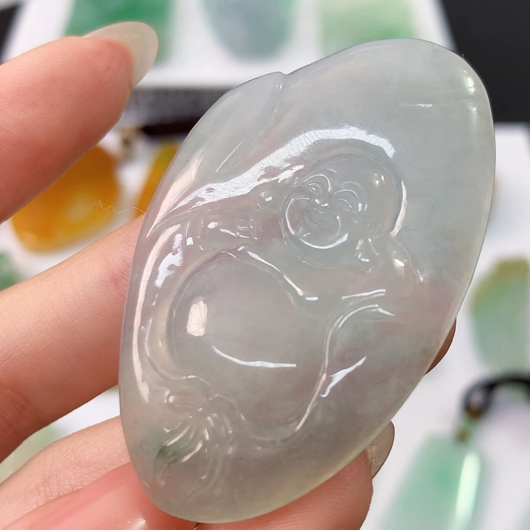 翡翠未镶嵌颈饰佛公