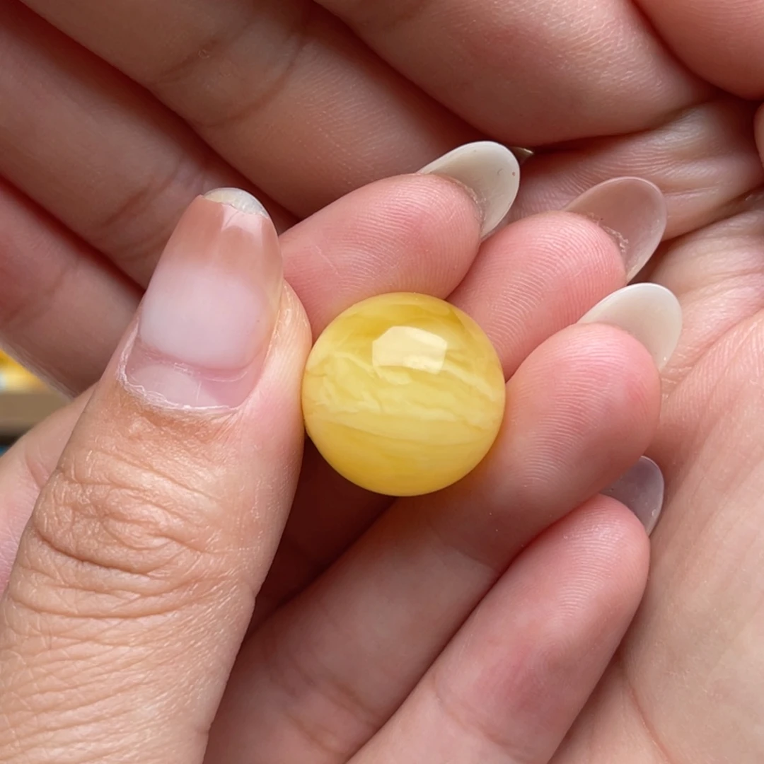 未镶嵌琥珀裸石安***尼蜜蜡圆珠梦