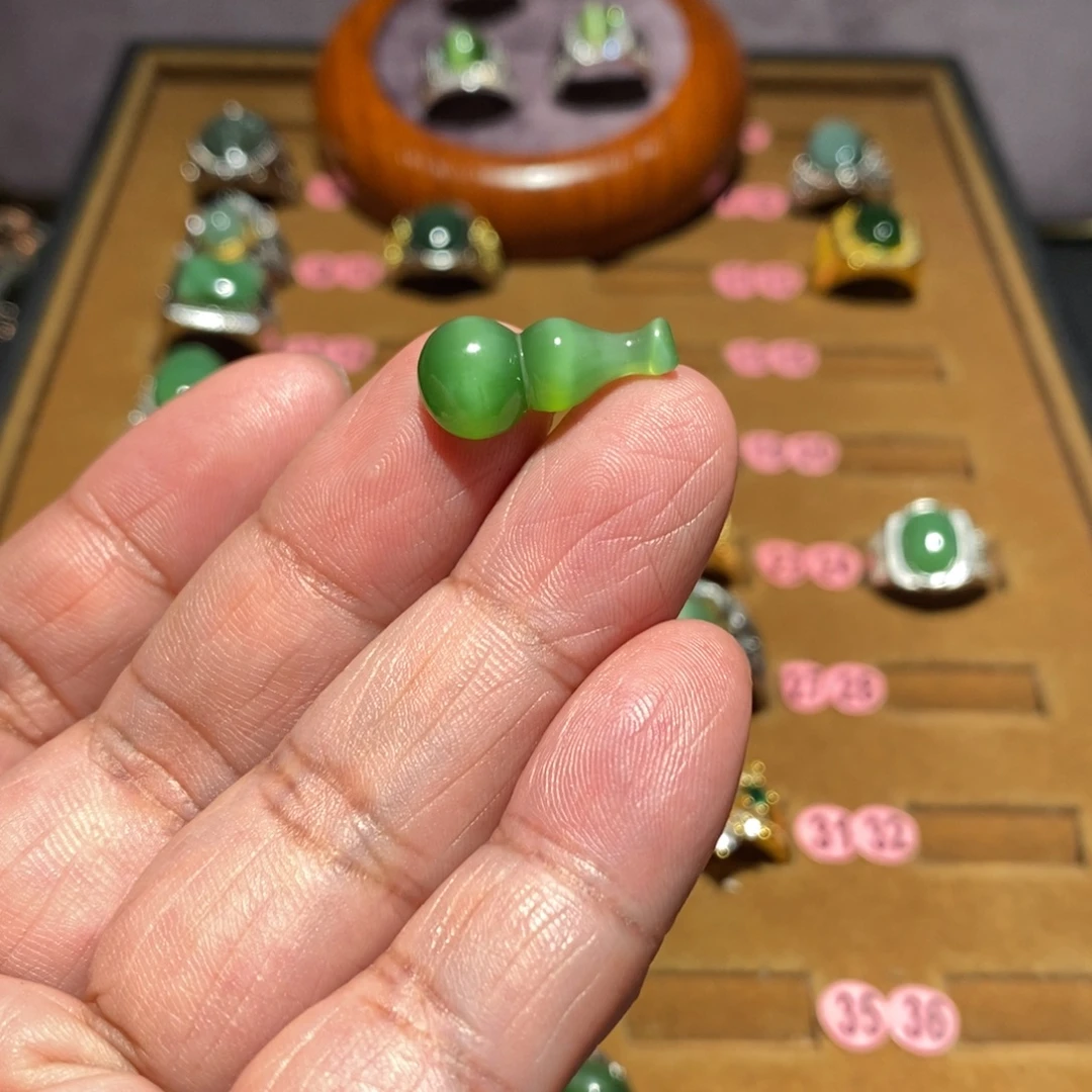 和田玉未镶嵌珠宝半成品