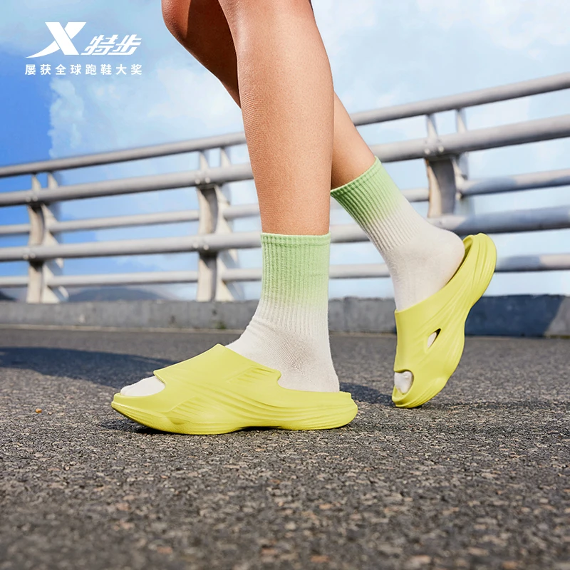 特步飞鳍1.0运动拖鞋 马拉松赛后恢复拖鞋柔软舒适止滑软底轻盈