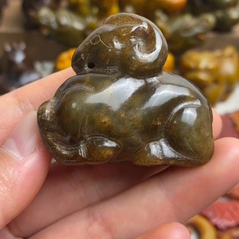 未镶嵌蛇纹石玉颈饰110