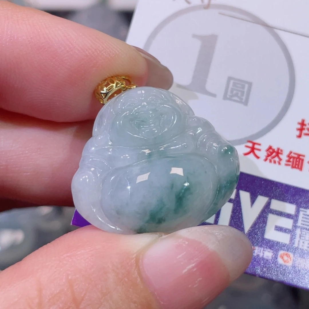 翡翠未镶嵌颈饰佛公