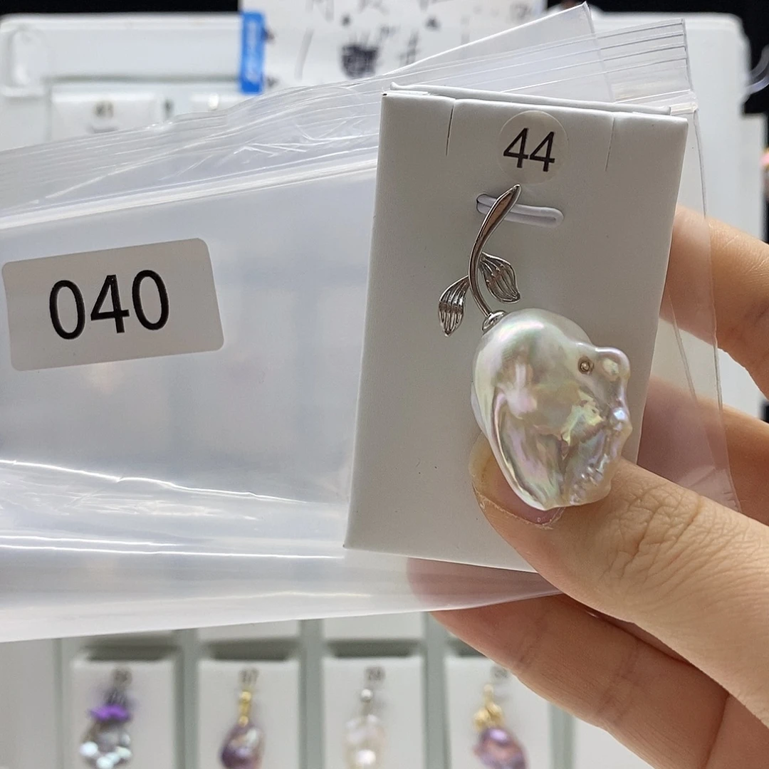 淡水珍珠颈饰合金