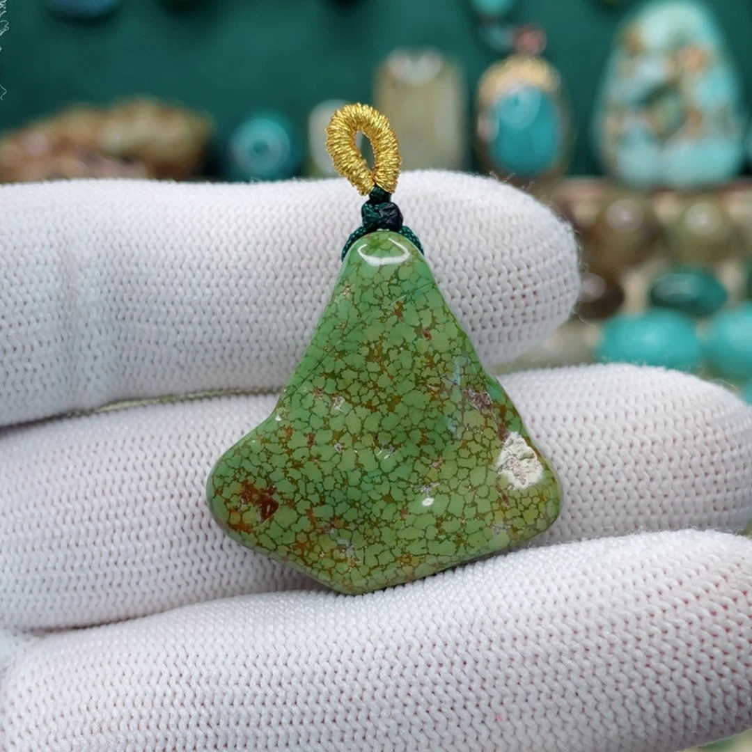 未镶嵌绿松石珠宝奇石